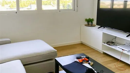 Rooms in el Camí de Vera - photo 5