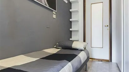 Room for rent in Milano Zona 6 - Barona, Lorenteggio, Milan