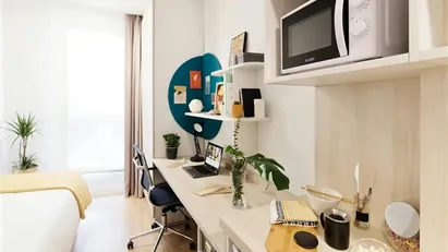 Room for rent in Barcelona Sants-Montjuïc, Barcelona