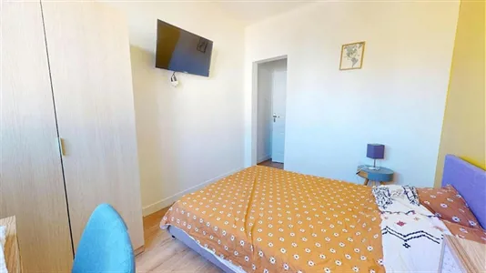 Rooms in Nîmes - photo 3