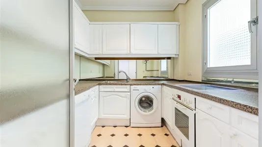 Rooms in Madrid Salamanca - photo 9