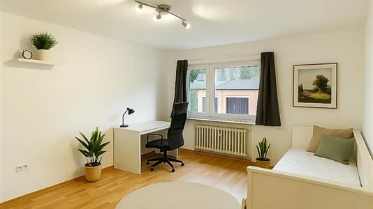 Rooms in Location is not specified - photo 1