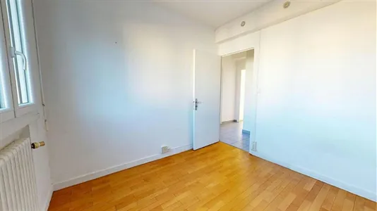 Apartments in Lyon - photo 2