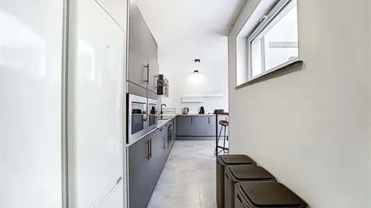 Rooms in Charleroi - photo 8