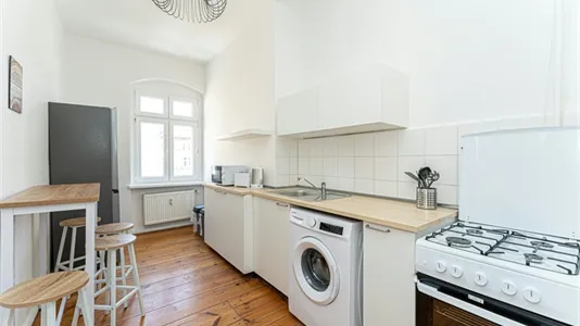 Rooms in Berlin Friedrichshain-Kreuzberg - photo 9
