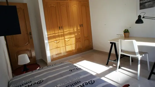 Rooms in Murcia - photo 4