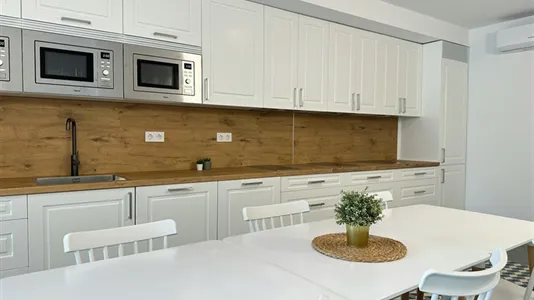 Rooms in Madrid San Blas - photo 6