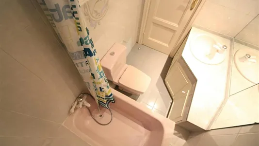 Rooms in Madrid Centro - photo 3