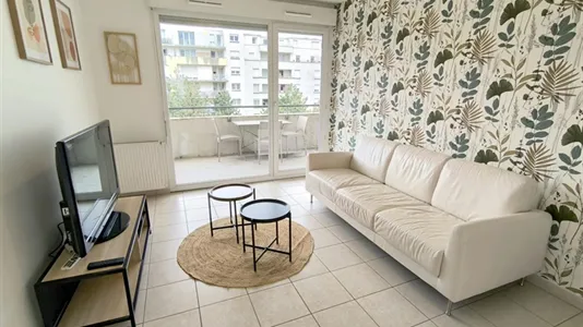 Rooms in Grenoble - photo 2