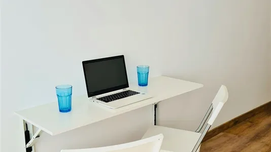 Rooms in Santander - photo 6