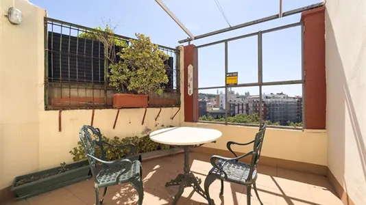 Rooms in Barcelona Ciutat Vella - photo 5