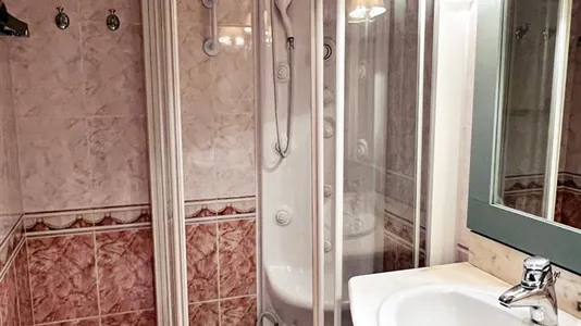 Rooms in Madrid Hortaleza - photo 9
