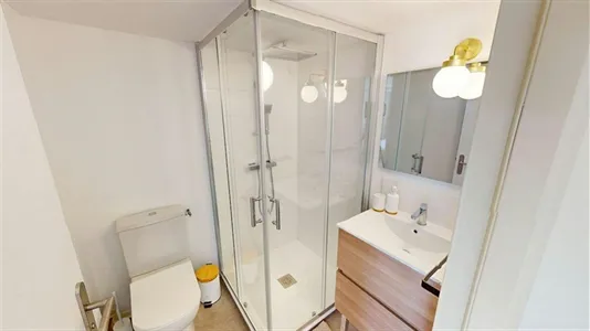 Rooms in Lyon - photo 4