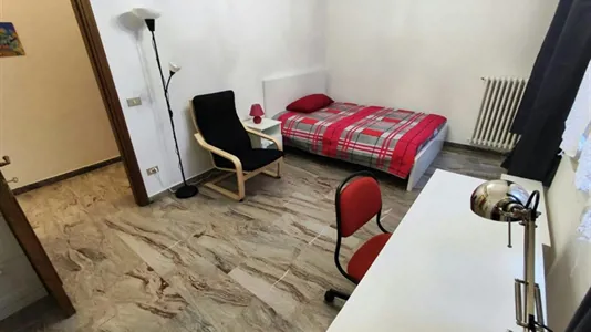Rooms in Florence - photo 2