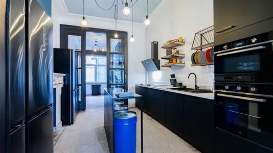 Rooms in Charleroi - photo 4