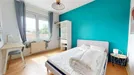 Room for rent, Lille, Hauts-de-France, &lt;span class=&quot;blurred street&quot; onclick=&quot;ProcessAdRequest(10005585)&quot;&gt;&lt;span class=&quot;hint&quot;&gt;See streetname&lt;/span&gt;[xxxxxxxxxxxxx]&lt;/span&gt;