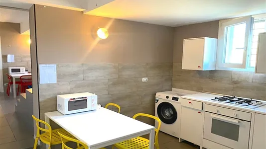 Rooms in Roma Municipio VI – Roma Delle Torri - photo 7
