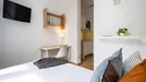Room for rent, Madrid Centro, Madrid, &lt;span class=&quot;blurred street&quot; onclick=&quot;ProcessAdRequest(10993141)&quot;&gt;&lt;span class=&quot;hint&quot;&gt;See streetname&lt;/span&gt;[xxxxxxxxxxxxx]&lt;/span&gt;