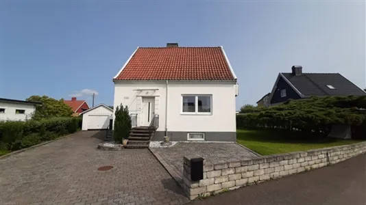 Houses in Åstorp - photo 1
