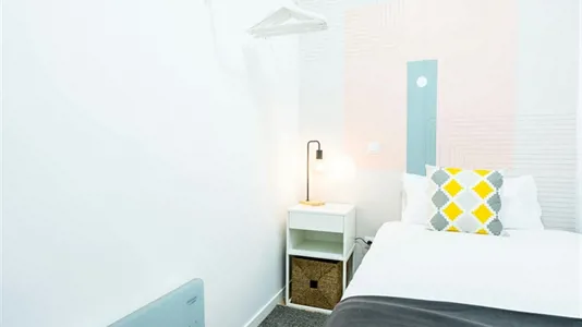 Rooms in Madrid Centro - photo 2