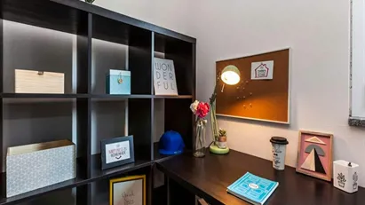 Room for rent in Milano Zona 9 - Porta Garibaldi, Niguarda, Milan