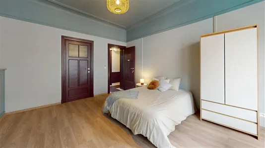 Rooms in Brussels Sint-Gillis - photo 2