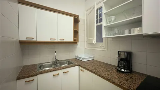 Rooms in Barcelona Eixample - photo 7