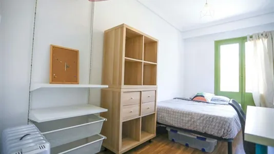 Rooms in Valencia Ciutat Vella - photo 4