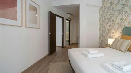 Apartments in Valencia Ciutat Vella - photo 2