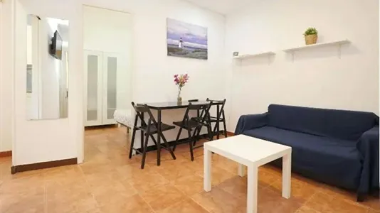 Rooms in Barcelona Ciutat Vella - photo 8