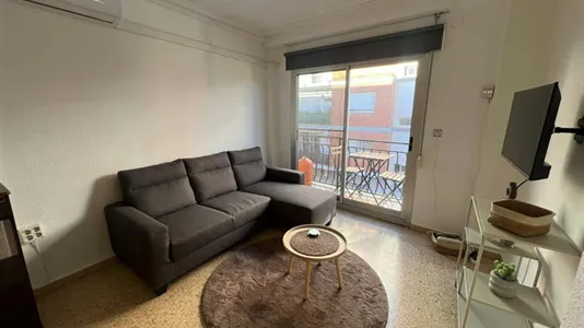 Rooms in Moncada - photo 9