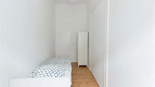 Rooms in Berlin Charlottenburg-Wilmersdorf - photo 2