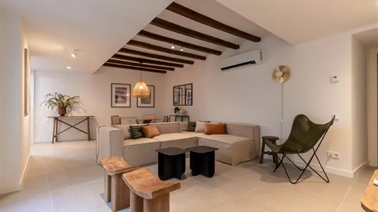 Apartments in Barcelona Ciutat Vella - photo 7