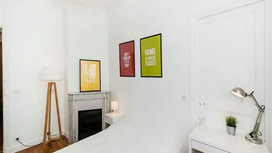 Rooms in Paris 15ème arrondissement - photo 2
