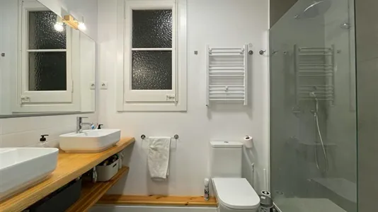 Rooms in Barcelona Eixample - photo 10