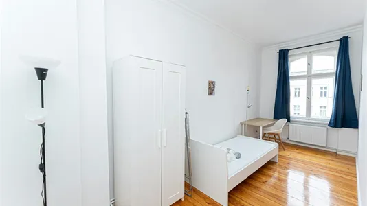 Rooms in Berlin Charlottenburg-Wilmersdorf - photo 9