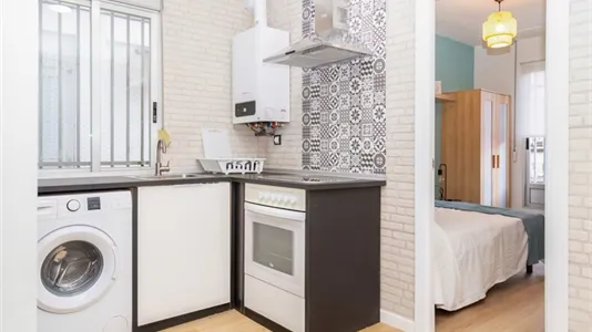 Rooms in Zaragoza - photo 7