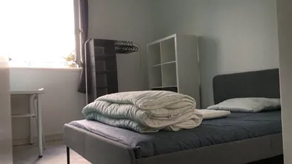 Room for rent in Grenoble, Auvergne-Rhône-Alpes