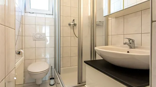 Rooms in Frankfurt Süd - photo 3