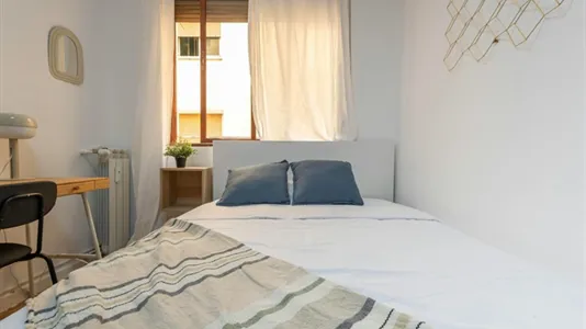 Rooms in Madrid Chamberí - photo 2