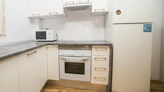 Rooms in Valencia Ciutat Vella - photo 10