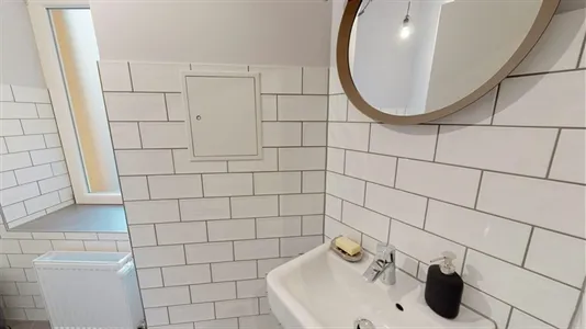 Rooms in Location is not specified - photo 9