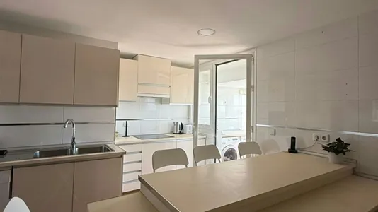 Rooms in Madrid Chamartín - photo 6