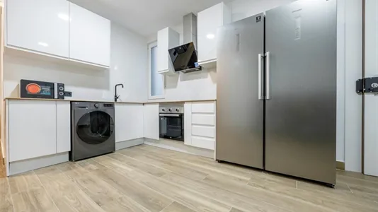 Rooms in Valencia Ciutat Vella - photo 9