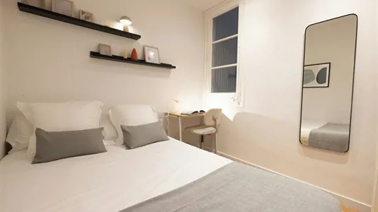 Rooms in Barcelona Eixample - photo 3
