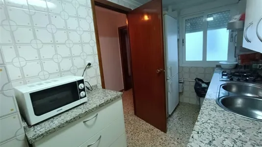 Rooms in Sevilla Casco Antiguo - photo 8