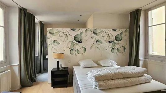 Apartments in Saint-Étienne - photo 8