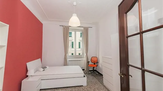 Rooms in Genoa - photo 1