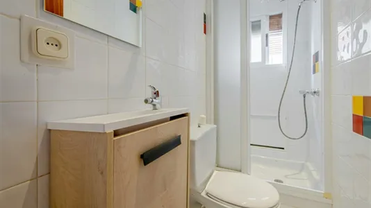 Rooms in Madrid Moncloa-Aravaca - photo 9