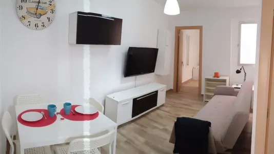 Rooms in Almería - photo 5